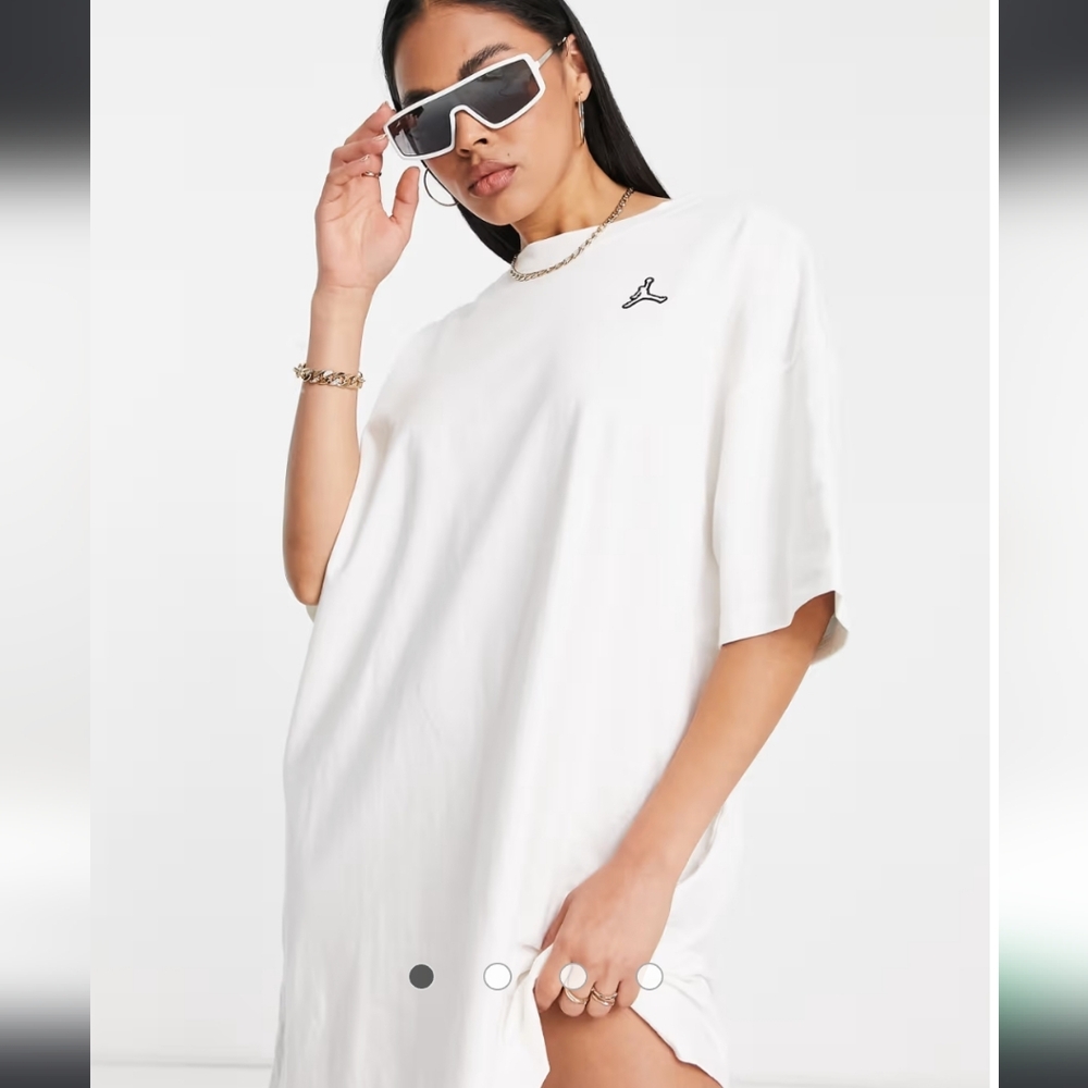 NWT Women's Jordan White Oversized T-Shirt Dress